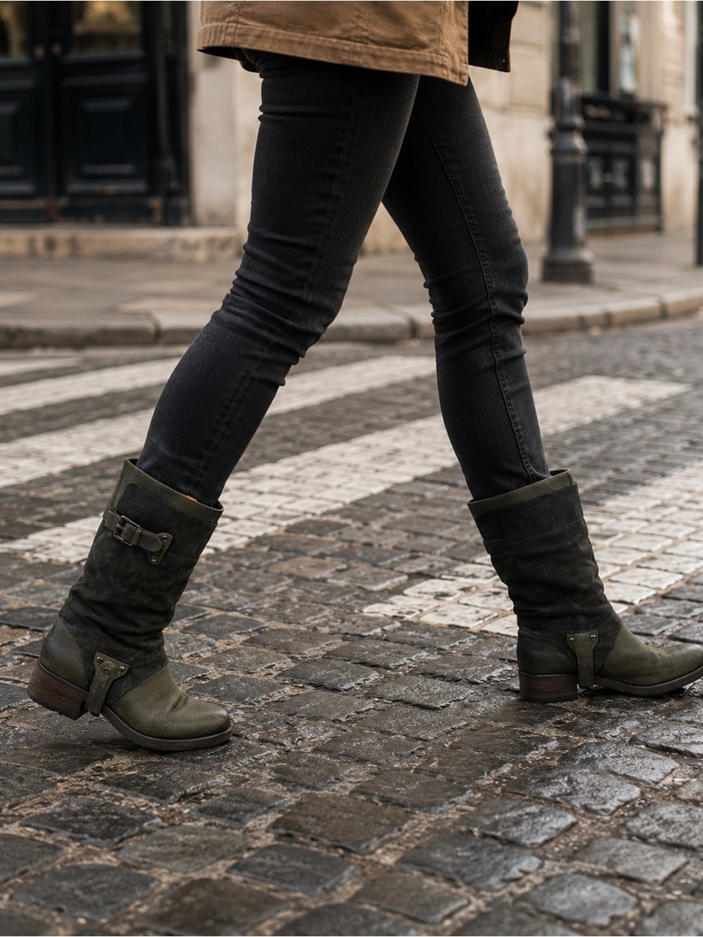 VERA WANG Italian Luxury Designer Boots, Retro Biker-core Nostalgic Style Sz 7.5